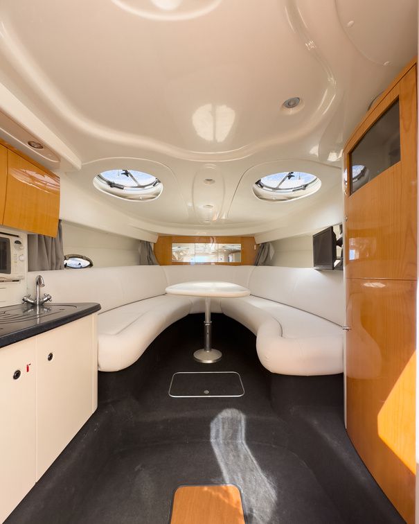 Cranchi Endurance 39 flybridge en zonnedek