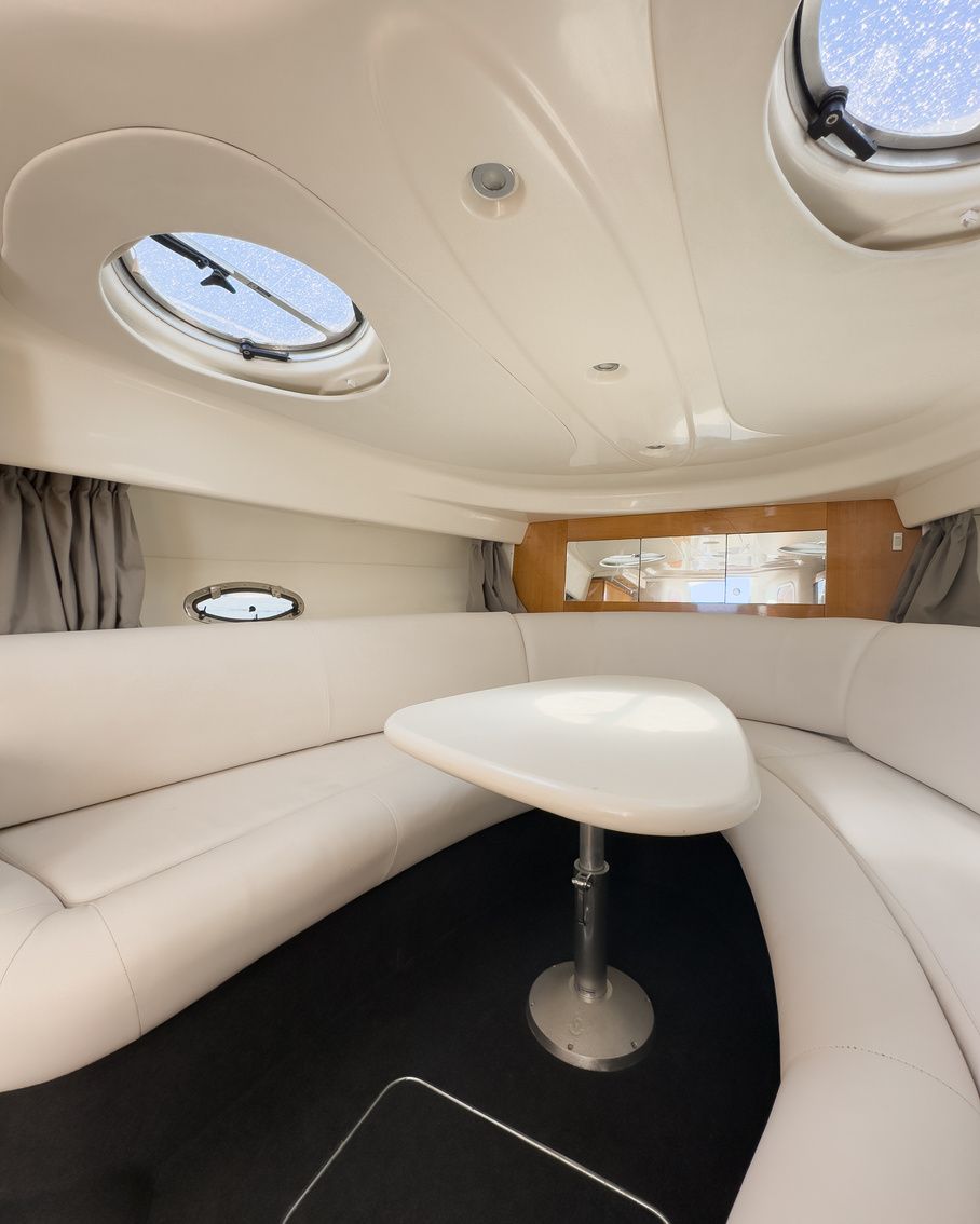 Cranchi Endurance 39 interieur kajuit