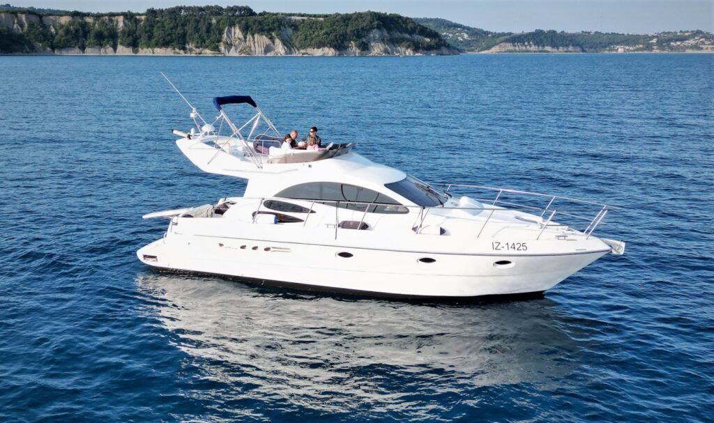 Azimut 39 Fly Charter